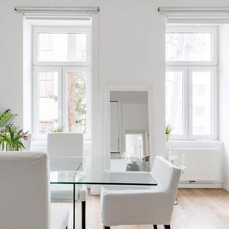 Ferienwohnung ⍟Luxurious And Bright⍟ 5 Min Walk To City Center Wien Exterior foto