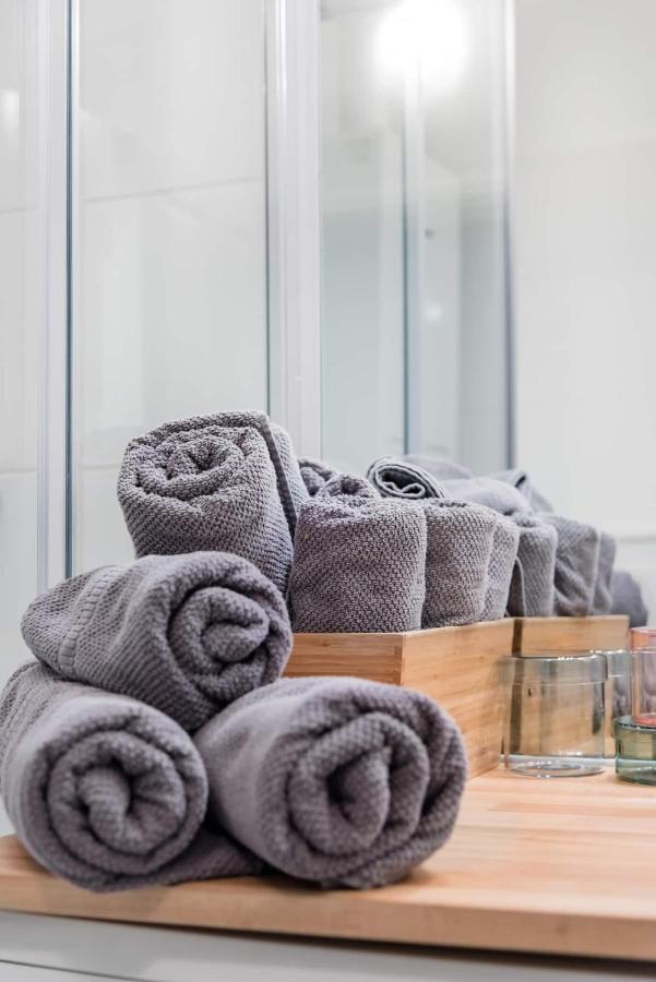 Ferienwohnung ⍟Luxurious And Bright⍟ 5 Min Walk To City Center Wien Exterior foto